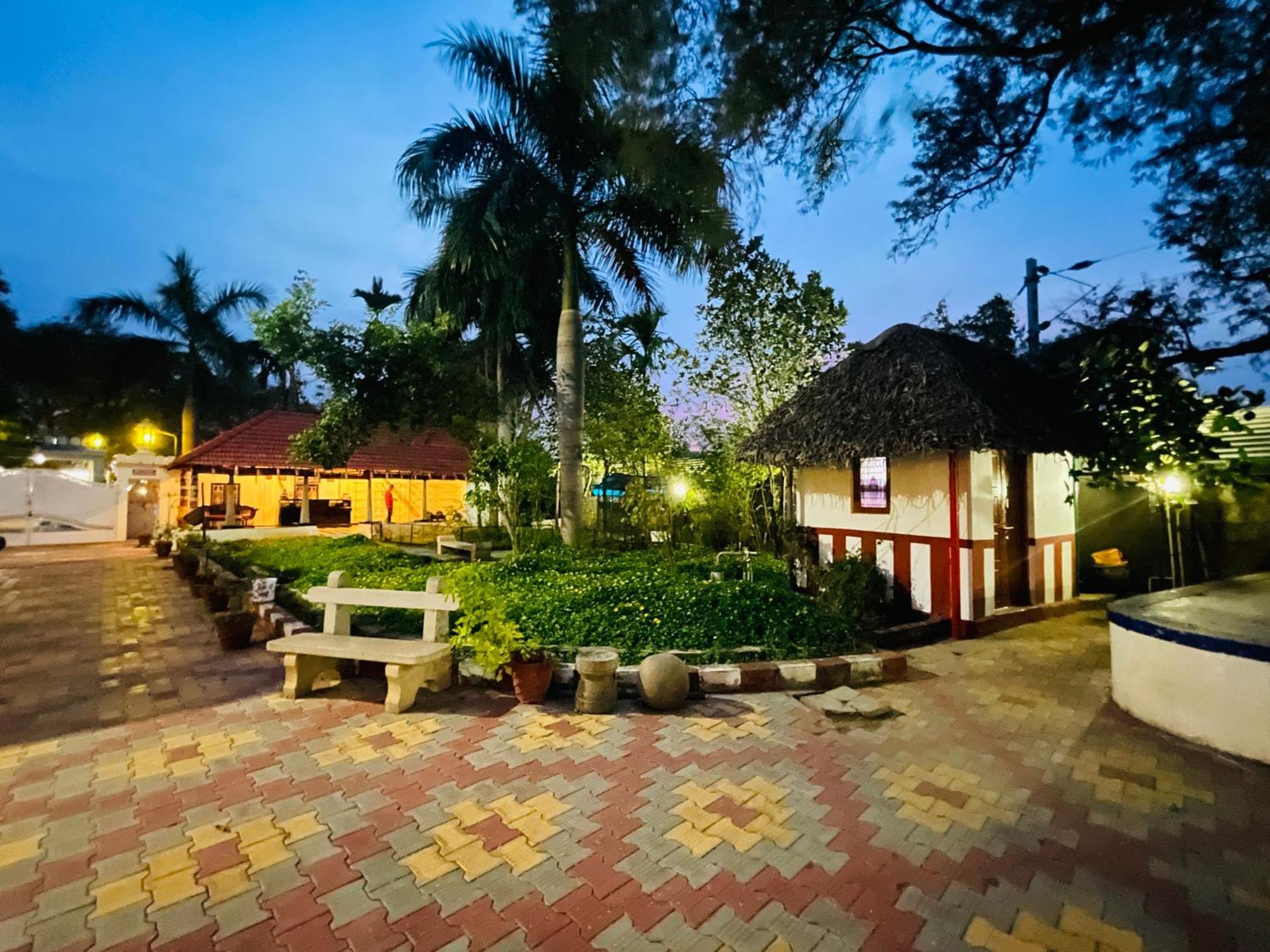 Chola Heritage Resort Karaikkudi Extérieur photo