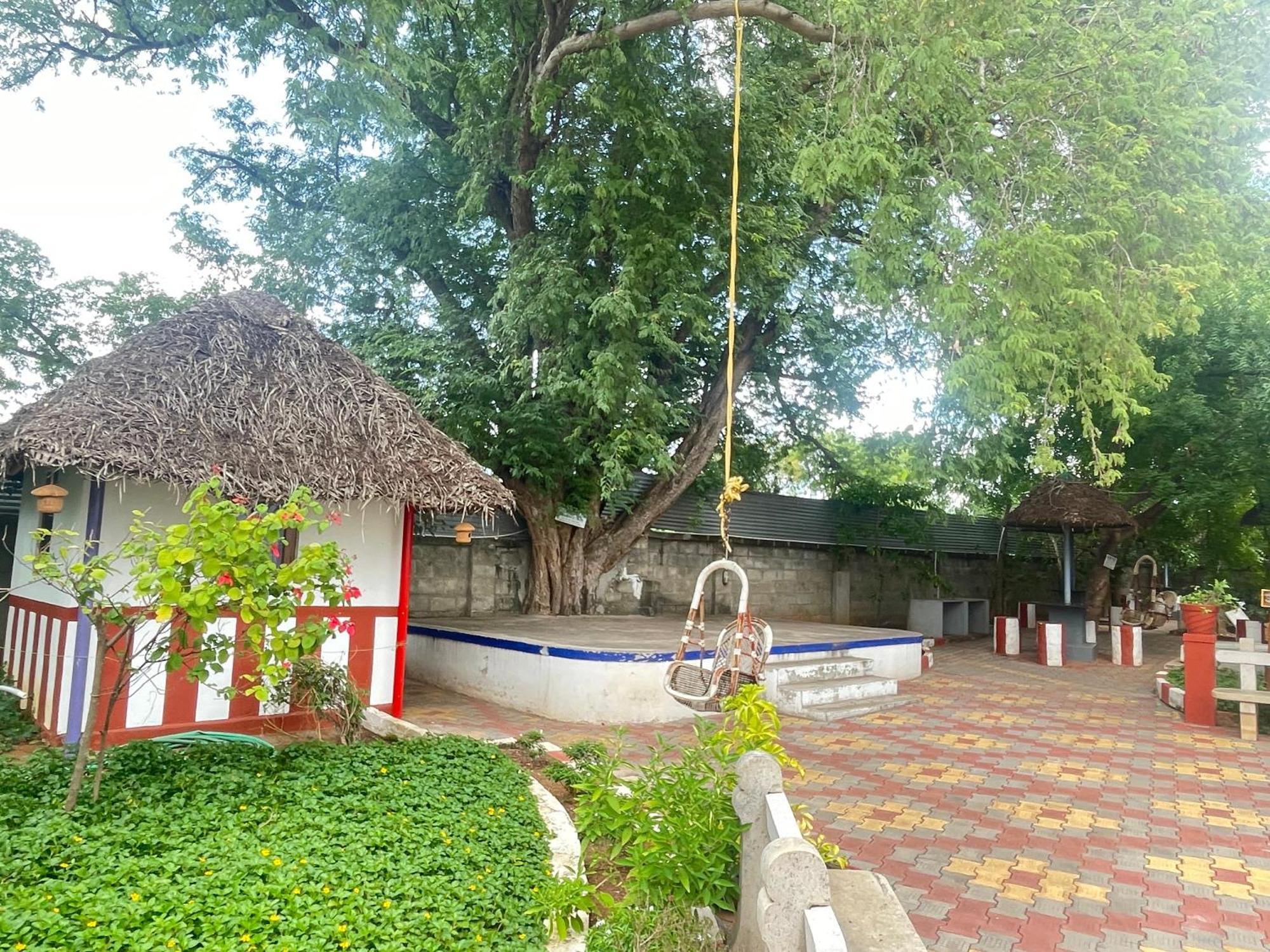 Chola Heritage Resort Karaikkudi Extérieur photo